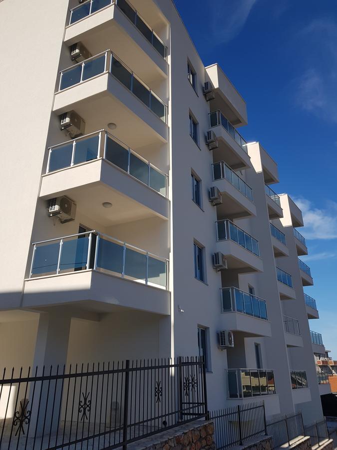 Apartment Melina Dobra Voda Exteriör bild